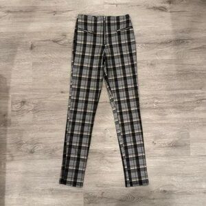 Tiger Mist Plaid Pants in Black and Gray